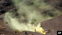 지난 9일 예멘 사나 북부 사리프 지역에서 예멘 군의 대테러 훈련이 진행되고 있다. 미 특수군은 오바마 행정부의 방침에 따라 예멘 군의 대테러 훈련을 증대시켜 왔다.