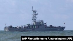 ဘင်္ဂလားပင်လယ်အော်တွင် တွေ့ရသည့် မြန်မာရေတပ်သင်္ဘောတစီး (မေ ၃၁၊ ၂၀၁၅)