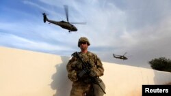 یک سرباز آمریکایی در منطقه مخمور در نزدیکی موصل - ۱۸ اکتبر 