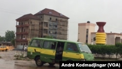 Dans les rues de N’Djamena, au Tchad, le 11 août 2018. (VOA/André Kodmadjingar)