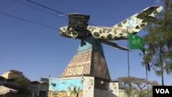 Yaadannoo namoota walitti bu'iinsa Somaalilaanditti bara 1988 – 1991 ture irratti dhumanii hojjatame, Hargeessaa, Bitootessa 31,2016(J. Kireeg/VOA)