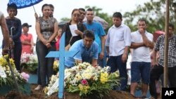 El asesinato de decenas de reclusos en tres cárceles brasileñas, llevó a expertos forenses a determinar que la mitad de los muertos fueron decapitados y varios otros también fueron desmembrados en el peor derramamiento de sangre en prisiones de América del Sur.