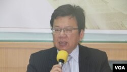 民进党立委李俊俋(美国之音杨明拍摄)