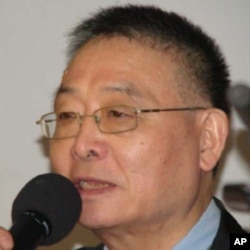 方能达 民运人士