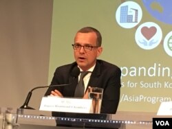 美台商会会长韩儒伯 (美国之音钟辰芳拍摄)