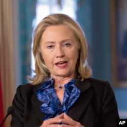 国务卿克林顿发表讲话