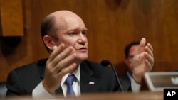 크리스 쿤스 민주당 상원의원.