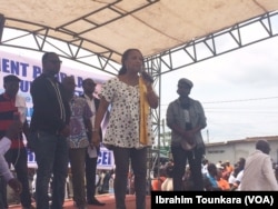 Daniel Boni Claverie, présidente de l'Union pour la République et la Démocratie (URD), à Abidjan, le 17 mars 2018. (VOA/Ibrahim Tounkara)