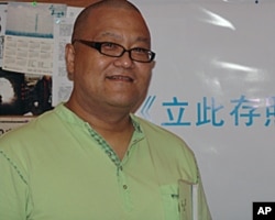 杨伟东在新书发布会上