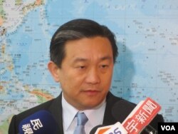 台湾执政党民进党立委王定宇(美国之音张永泰拍摄)