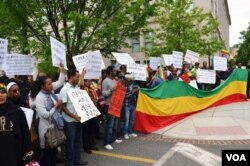 ኢትዮጵያዊያን አሜሪካ ውጭ ጉዳይ ሚኒስቴር በኦሮሚያ ሁኔታ ተሰለፉ