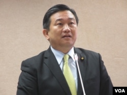 台湾执政党民进党立委王定宇（美国之音张永泰拍摄）