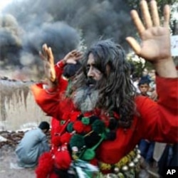 میلہ چراغاں: ملنگوں کا سب سے بڑا اجتماع