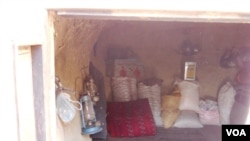 داخل یکی از مغاره ها