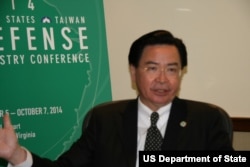 台湾民进党秘书长兼驻美代表吴钊燮(美国之音钟辰芳拍摄)