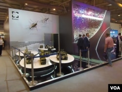 今年8月莫斯科武器出口展上的俄罗斯技术集团柜台。(美国之音白桦 拍摄)