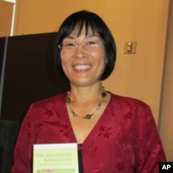 周敏和她的新书