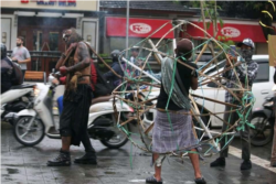 Sejumlah aksi yang dilakukan para seniman untuk menolak revitalisasi TIM. (Foto: Dokumentasi Forum Seniman Peduli TIM)