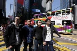 香港反修例运动纪录片《时代革命》导演周冠威（左一）和他的拍摄制作团队 （2016年3月3日）