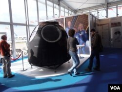 2013年莫斯科航展上展出的俄罗斯联盟号飞船。神舟飞船被认为在外貌上与联盟号相似。