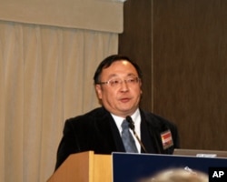 台湾淡江大学美洲研究所教授陈一新