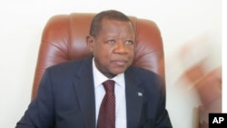 DRC Communication minister and government spokesman, Lambert Mende (file photo)
