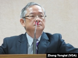 台湾执政党国民党立委林郁方9月25号于立法院 (美国之音张永泰拍摄)