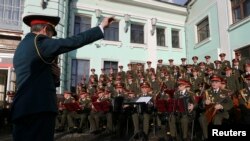 اعضای گروه ارکستر الکساندروف