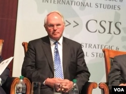 前美助理国务卿希尔（美国之音莉雅拍摄）