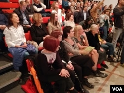 Dodeljivanje nagrade "Osvajanje slobode" autorkama Pešlanika, Svetlani Lukić i Svetlani Vuković, u Centru za kulturnu dekontaminaciju, Beograd, 24. septembar 2018