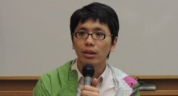 香港岭南大学文化研究系前助理教授、《独立媒体》创办人之一叶荫聪表示， 《端传媒》主要是报道中、港、台三地的新闻，涉及新加坡的内容比较少， 因此会“得罪”新加坡政府的机会应该不大 (美国之音/汤惠芸)