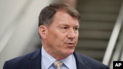 마이크 라운즈 공화당 상원의원.