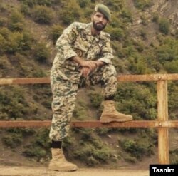 تسنیم از محسن قیطاسلو، ستوان ارتش به عنوان یکی از کشته شدگان نام برده است.