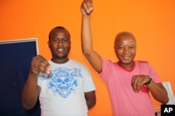 Mahoota (right) and another kwaito stalwart, record label manager Gao Mokone, do the ‘Potoko’ dance