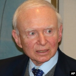 罗伊．普罗斯特曼教授 华盛顿大学法学教授