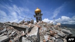 بخشی از خرابی های ناشی از زلزله در اندونیزیا