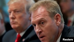 沙纳汉2019年1月2日到白宫出席内阁会议（路透社）