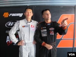 车手王日升和奥尔森在珠海为儿童慈善基金代言（2013年9月15日）