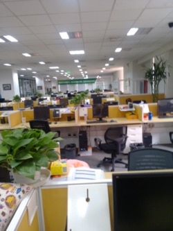 刘力朋工作期间新浪微博审核部门办公室 （刘力朋提供）