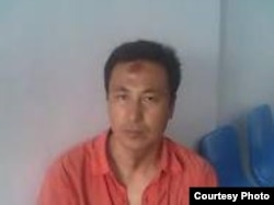 王栋，李春霞丈夫 (照片来源: Human Rights Campaign, 李春霞授权使用)