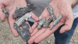 Tivuz rayonunun Dondar Quşçu kəndinə düşən mərminin qəlpələri (Foto Azərbaycan Xarici İşlər Nazirliyinindir)