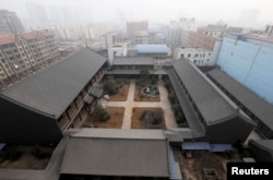 曾担任解放军总后勤部副部长的谷俊山在河南的未建造完的大宅（2014年1月19日）