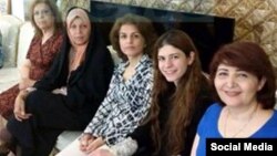 دیدار فائزه هاشمی با فریبا کمال آبادی از مدیران جامعه بهائیان