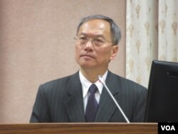 台湾侨委会委员长吴新兴(美国之音张永泰拍摄)