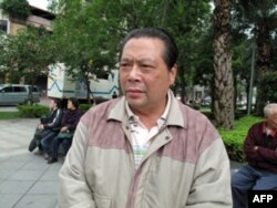 地下电台主持人"阿根廷“