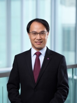 位于香港的中文大学国际商务和中国企业项目主任李兆波（李兆波提供照片）