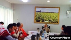 သမ္မတဦးသိန်းစိန်နဲ့ KNU ဥက္ကဌ ဗိုလ်ချုပ်ကြီး မူတူးဆေးဖိုးတို့ နေပြည်တော်မှာ ဇွန်လ ၄ ရက် ၂၀၁၄ မှာ တွေ့ဆုံစဉ်။ (ဓာတ်ပုံ - မှူးဇော်)