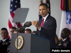 የዩናይትድ ስቴትስ ፕሬዚዳንት ባራክ ኦባማ የዌስት ፖይንት ወታደራዊ አካዳሚ ካዴቶችን በመረቁበት ወቅት ንግግር ሲያደርጉ፤ ግንቦት 20/2006ዓ.ም