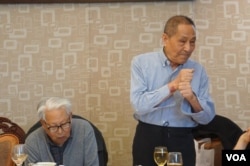 鲍彤与原中央党校理论研究室副主任杜光 （高瑜提供）