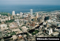 하늘에서 바라본 미국 위스콘신주 밀워키 시내.